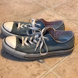 Double tongue blue-gray and pink Converse